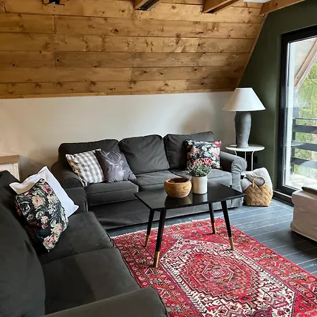 Apartman, Апартаменты