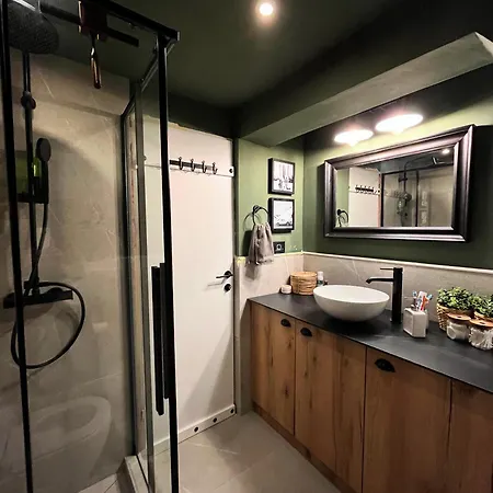 Apartman, Апартаменты